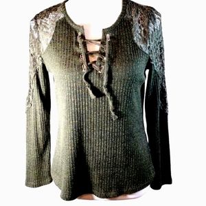 💸$10 Venus Ribbed Lace Up Women's Medium Military Green Top